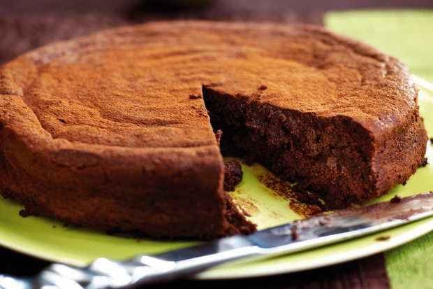 Flourless chocolate truffle cake